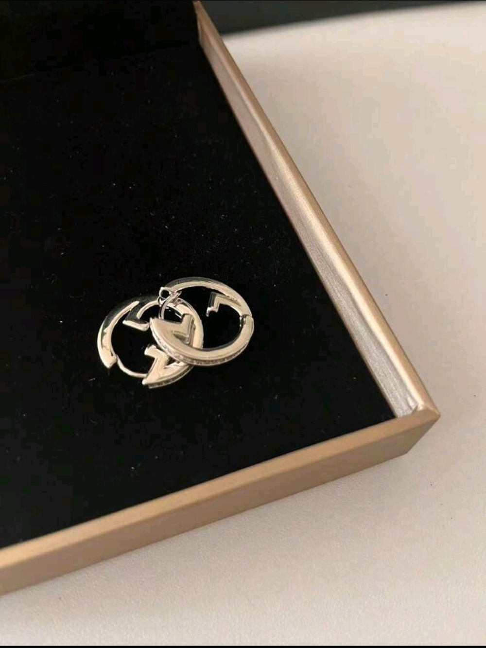 Silver Interlocking Circle Hoop Earrings - Women's Jewelry